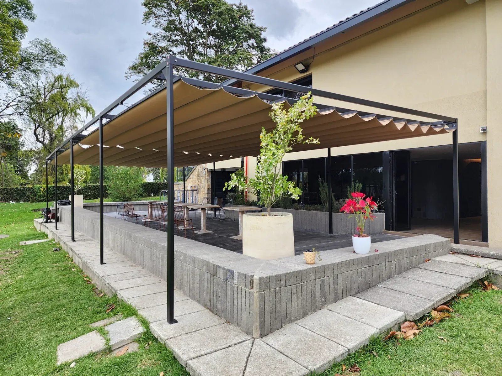 Pérgola Romana — instalación 2